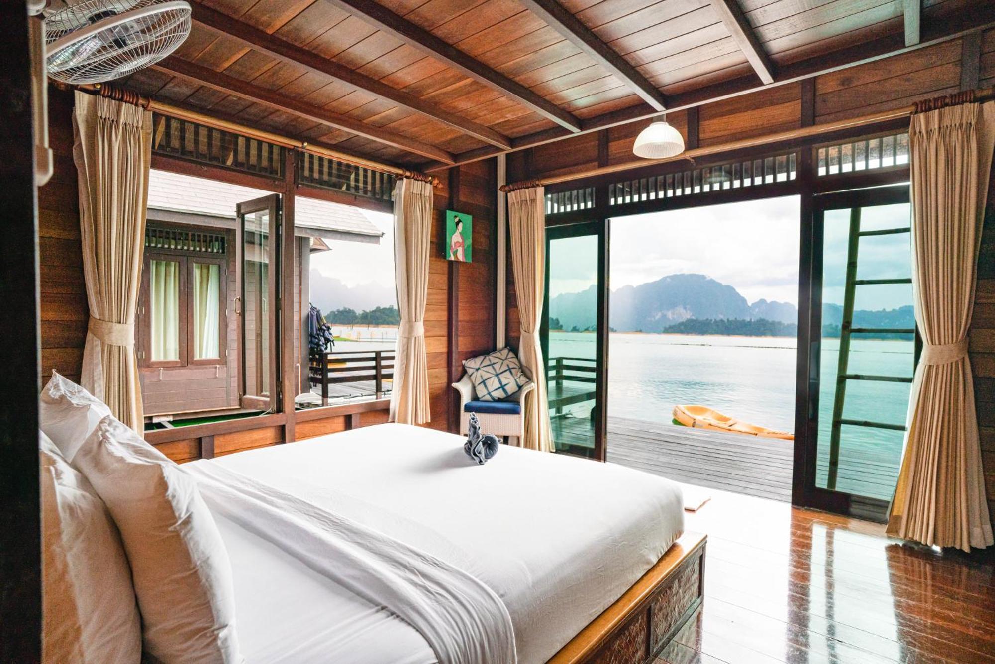 500 Rai Floating Resort Ban Chieo Ko Room photo